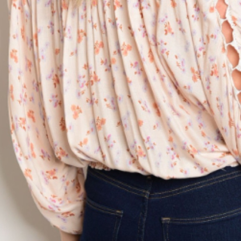 Peach floral Off Shoulder Print crop Top - Picture 8 of 8